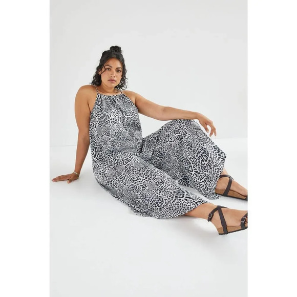 Anthropologie Breezy Wide Leg Jumpsuit Black Motif Size Medium - Picture 1 of 12